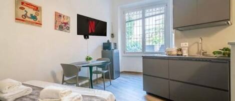 1 bedroom, iron/ironing board, free WiFi, bed sheets