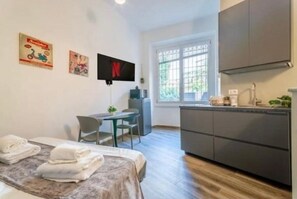 1 bedroom, iron/ironing board, free WiFi, bed sheets