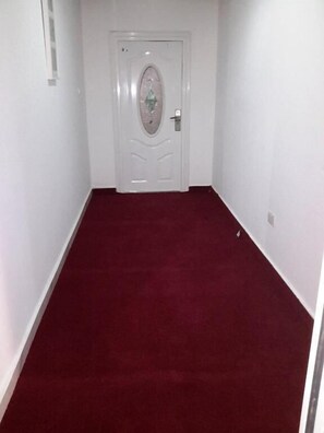 Entrée de l’hébergement