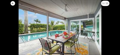 Waterfront Paradise 3-bedroom, 2 bath, with private pool & hot tub in Cape Coral