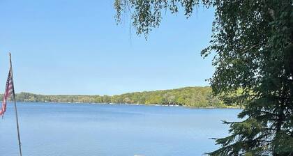 Lilac Retreat lake house sauna + pickleball close to St. Johns and St. Bens