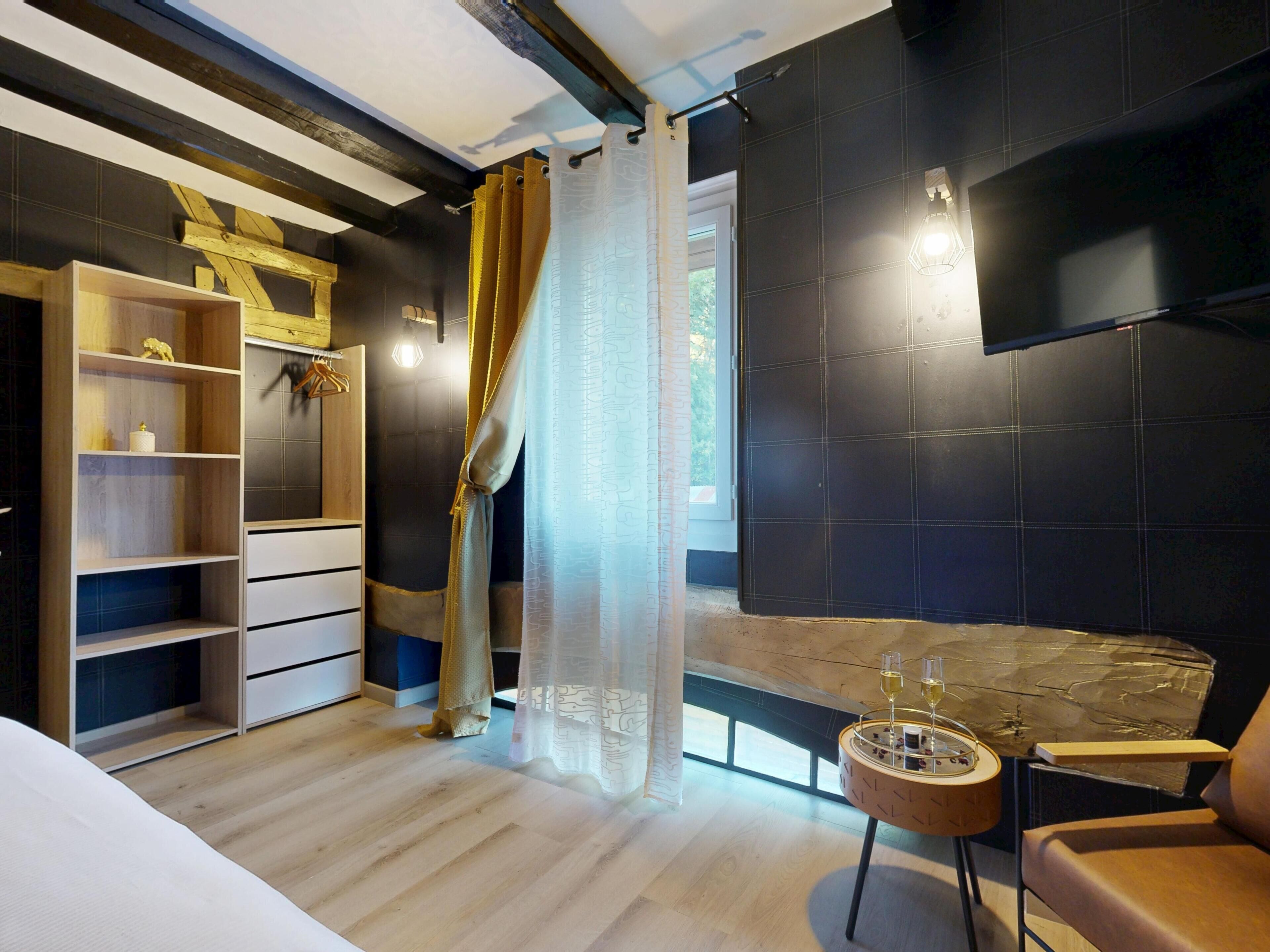 2 slaapkamers, een strijkplank/strijkijzer, wifi, beddengoed