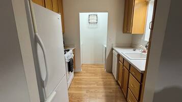 Mikroaaltouuni, uuni, liesi, astianpesukone