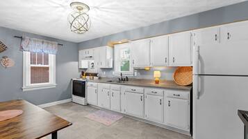 Microwave, oven, stovetop, paper towels