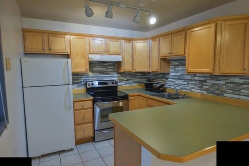 3-bedroom house in charming Anchorage with fitness room