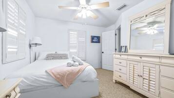 5 bedrooms, individually decorated, individually furnished, bed sheets