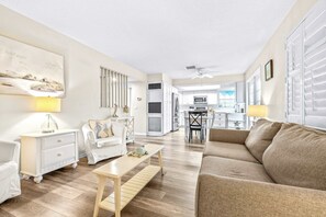 House, Multiple Beds, Patio, Garden View (The Roland Villa) | Living area