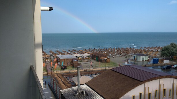 Unclassified image, 1 of 19, button - 2 Rooms Apartment, max 5 Adults, Splendid View on the Beach and the sea (Navodari)