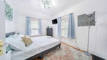 3 bedrooms, WiFi, bed sheets