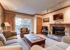 Smart-TV, peis og DVD-spiller