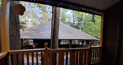 Delightful cottage with AC and Heat in charming Mount Gretna for year-round FUN!