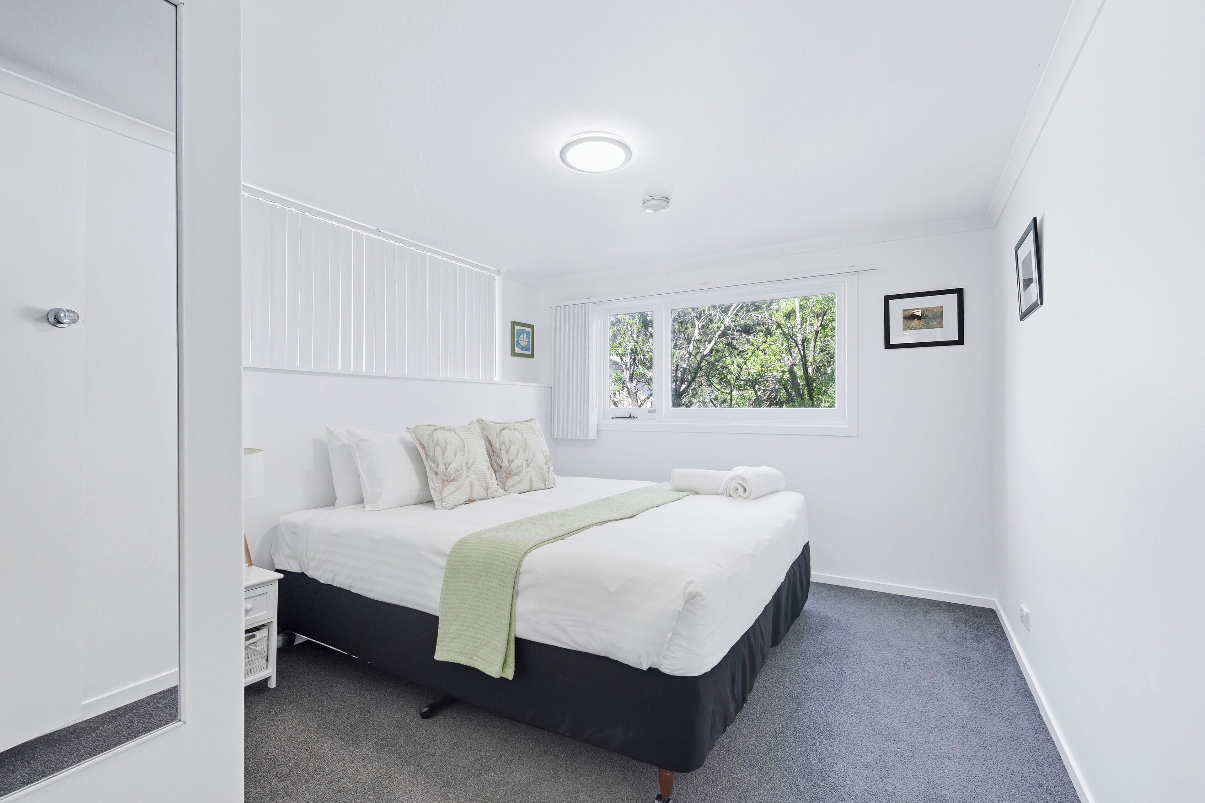 مكواة/لوح كي وواي فاي مجانًا