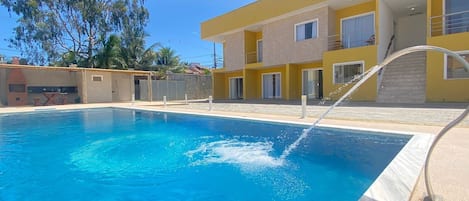 Basic Apartment | Pool