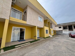 Basic Apartment | Exterior - Condomínio Tranquilo 350m da Praia (Porto Seguro)