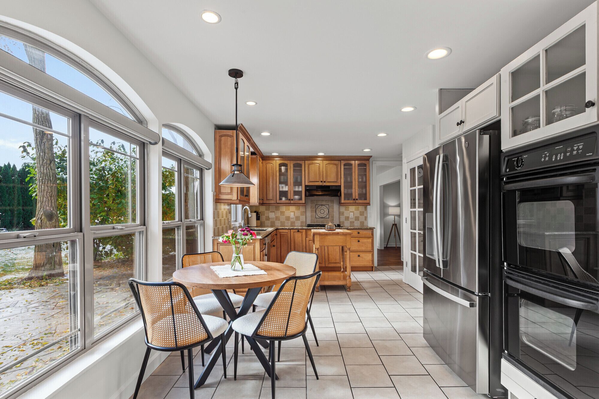 冰箱、微波炉、烤箱、炉灶