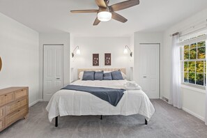 4 sovrum, skrivbord, strykjärn/strykbräda och gratis wi-fi