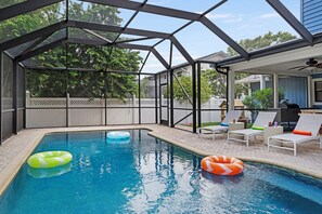 室外泳池、暖水池