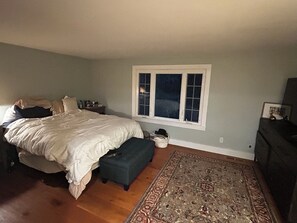 3 bedrooms, WiFi, bed sheets