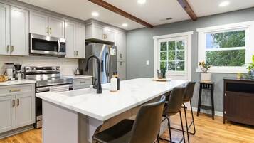 Microwave, oven, stovetop, dishwasher