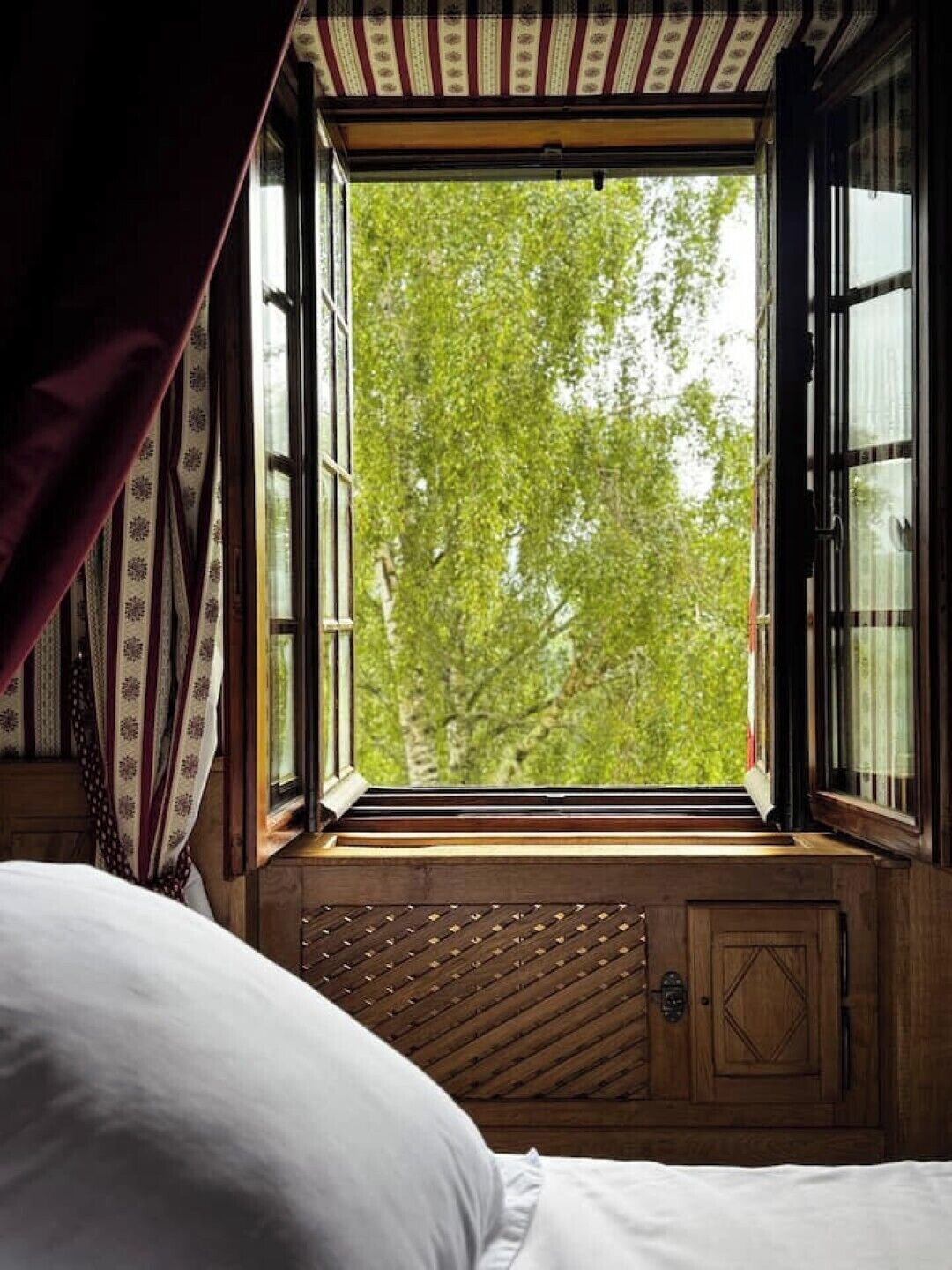 3 chambres, fer et planche à repasser, accès Internet, draps fournis