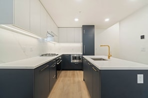 Microwave, oven, stovetop, dishwasher