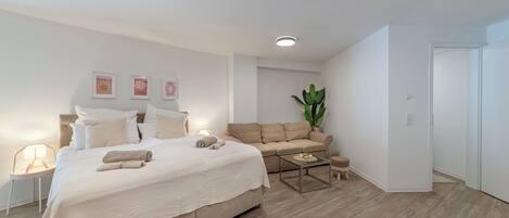 1 bedroom, free WiFi, bed sheets