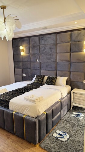 LUXURY VILLA WITH OWN COMPOUND IN NAKURU by CANT RUSH GREATNESS LTD