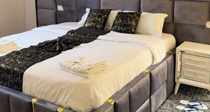 LUXURY VILLA WITH OWN COMPOUND IN NAKURU by CANT RUSH GREATNESS LTD