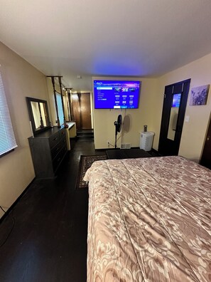 4 habitaciones, tabla de planchar con plancha y wifi gratis 