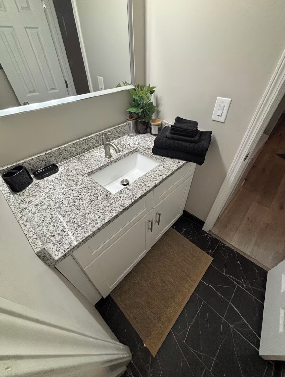 Håndklær og toalettpapir