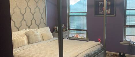 Iron/ironing board, WiFi, bed sheets