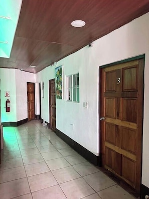 Basic Double Room | Living area