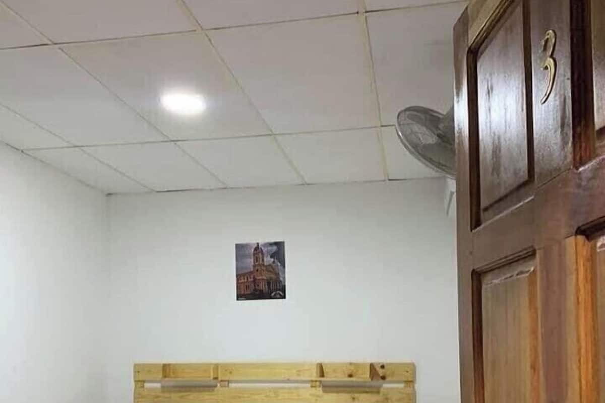 Basic Single Room