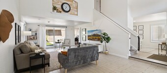 Spacious 4BR Retreat near Freestone Park & Downtown