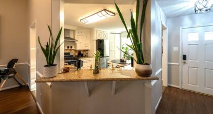 Spacious 3-Bedroom Katy Home Sleeps 8. Perfect for Families & Business Travelers