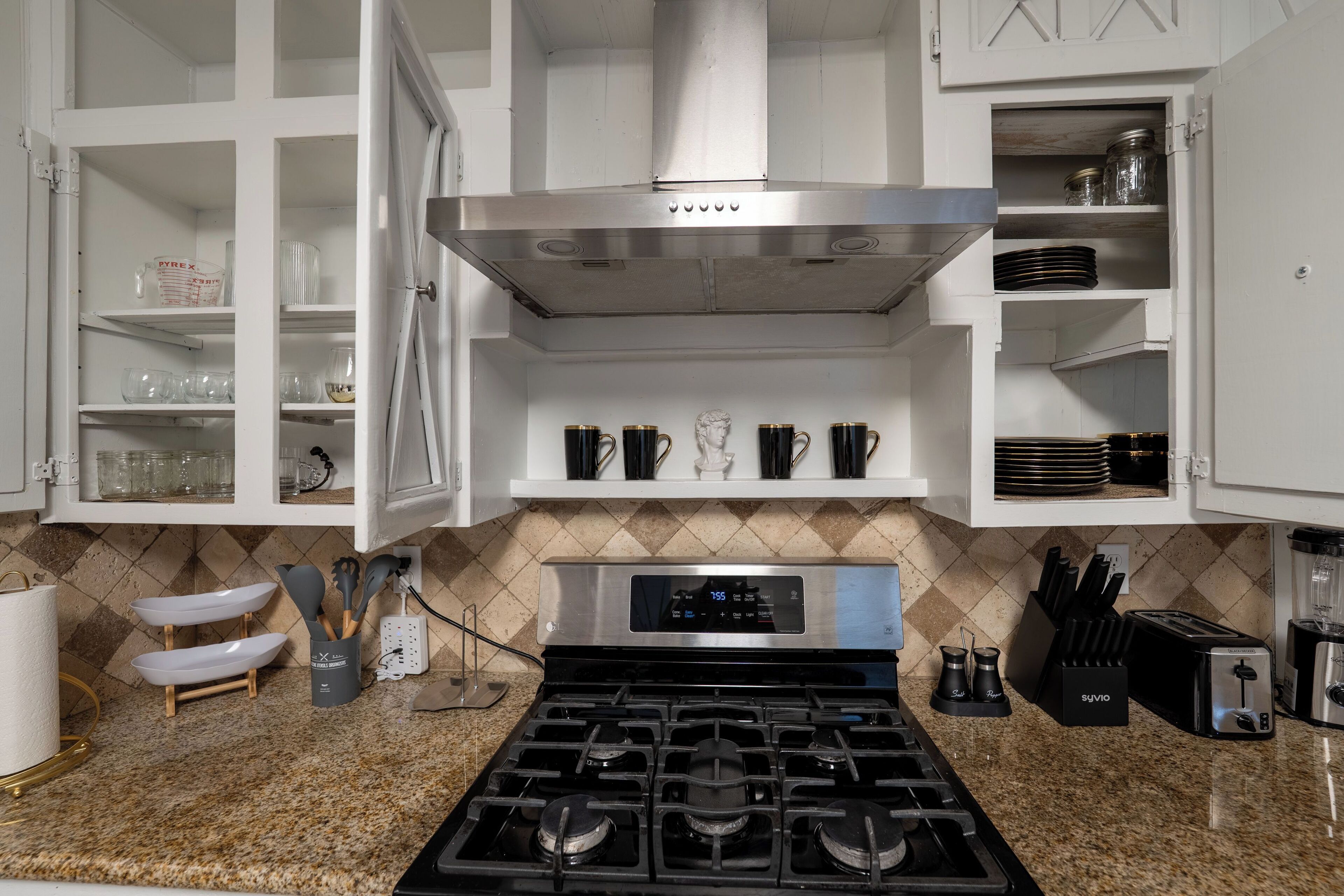 Microwave, oven, stovetop, dishwasher