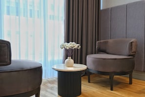 Premium bedding, minibar, desk, laptop workspace