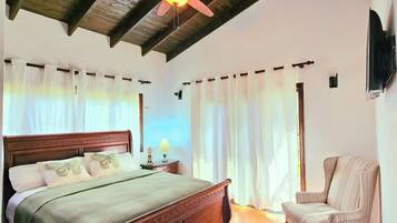 2 bedrooms, iron/ironing board, Internet, bed sheets