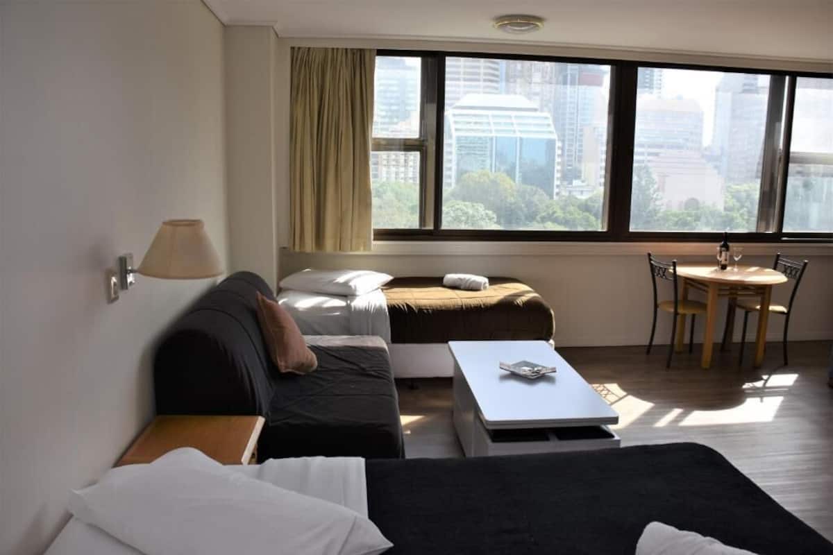Apartment, Park View