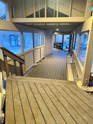 Property grounds - Cozy condo with Pool, Jacuzzi, Sauna, & Fitness Center. Minutes to either lift! (Brian Head)