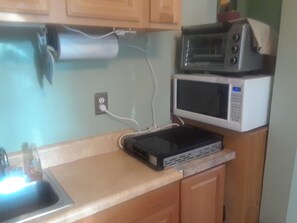 Interior - Charming 1-bedroom cottage with AC in beautiful Pensacola (Pensacola)