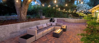 New 5BR GREAT Location Sleeps 15