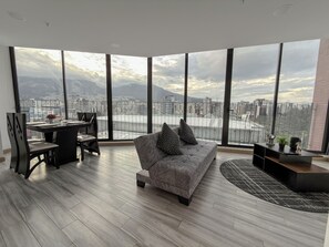 تلفزيون ذكي