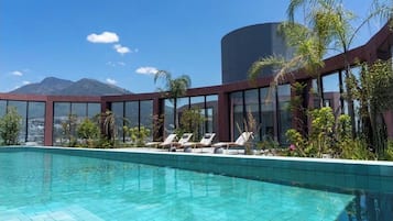 Piscina a l'aire lliure