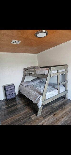 3 chambres, draps fournis