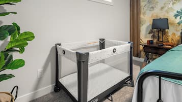 3 bedrooms, desk, iron/ironing board, travel cot