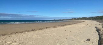 Lulworth Coastal Getaway - Close To The Beach