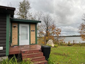 Exterior detail - Welcoming cabin with AC, WiFi, TV and laundry on Gull lake! (Tenstrike)