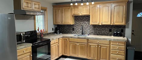 Microondas, horno y parrilla de estufa