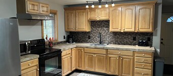 Welcoming cabin with AC, WiFi, TV and laundry on Gull lake!